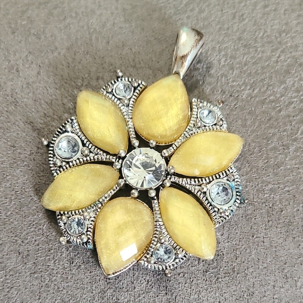 Vintage Yellow Silver Floral Pendant VTG